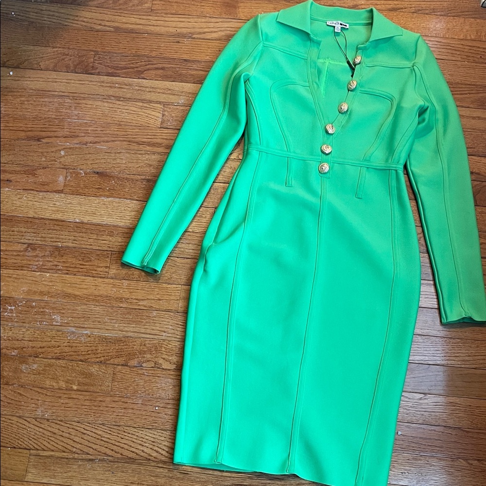 Fashion Nova Vibrant Green Long Sleeve Dress